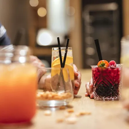 比尔森宜必思酒店 3*