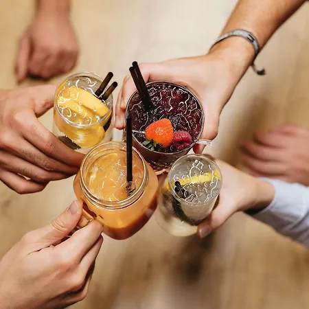 比尔森宜必思酒店 3* 比尔森