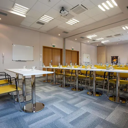 酒店 比尔森宜必思酒店