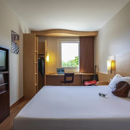 酒店 比尔森宜必思酒店 3*