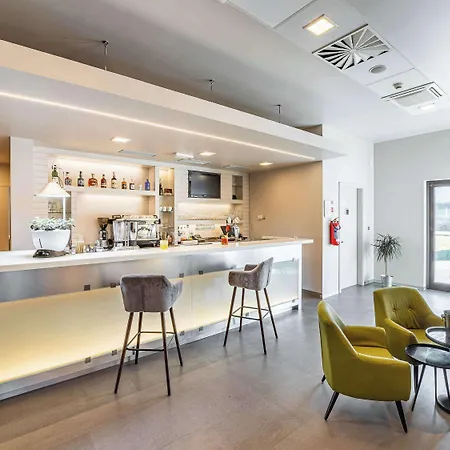 比尔森宜必思酒店 酒店 比尔森