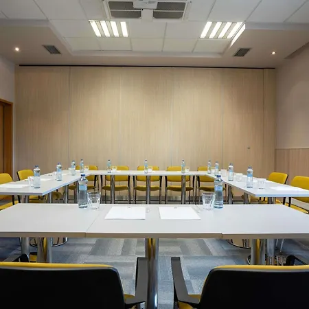 比尔森宜必思酒店 比尔森