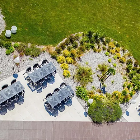 酒店 比尔森宜必思酒店 3*