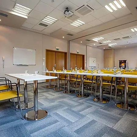 Ibis Hotell