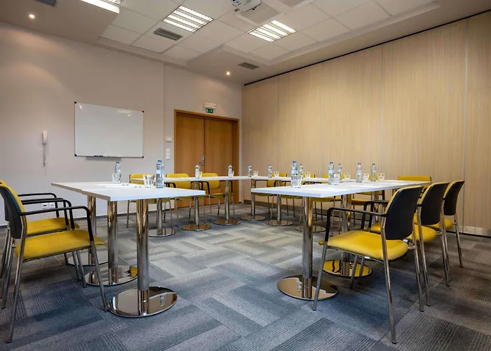 Ibis Hotel 3*