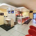 比尔森宜必思酒店 3*
